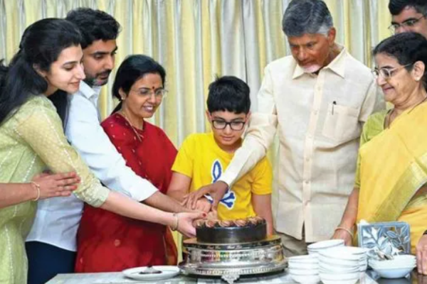 Chandrababu Naidu celebrates 75th birthday; Wishes pour in from across globe
