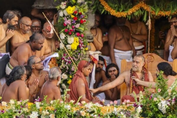 New pontiff anointed as next in line to lead Kanchi Kamakoti Peetam