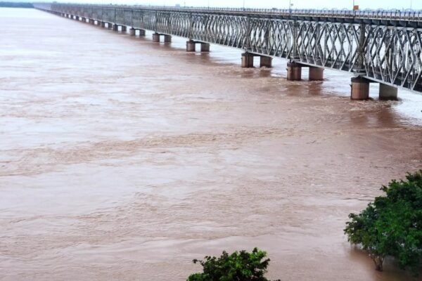 Godavari River : A Sacred Lifeline Under Threat from Pollution
