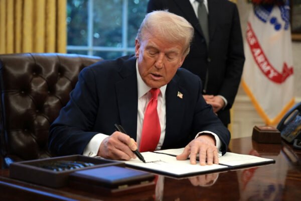 Trump Ban Travel for National Security 12 Countries and Puts Limits on 7 Others